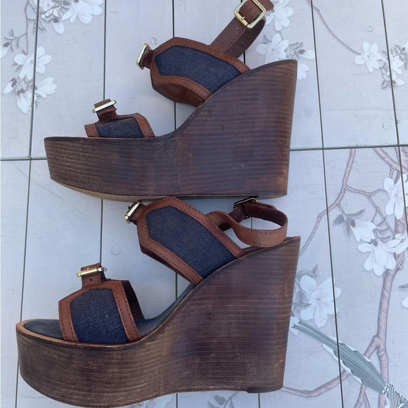 Tory Burch Brown and Black Heels - Picture 7 of 9